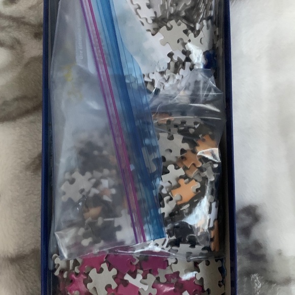 Breakfast At Tiffany’s ( Audrey Hepburn Puzzle ) - Picture 2 of 2